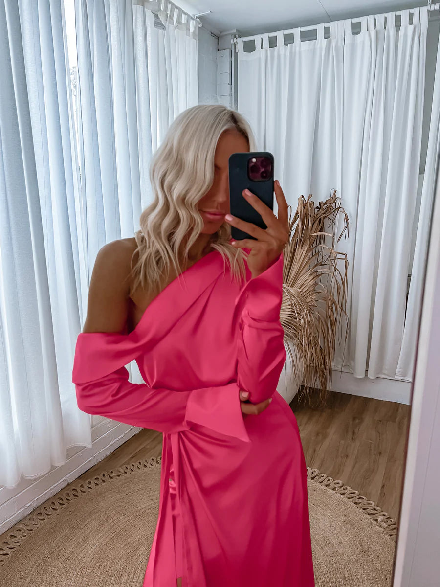 Mirror Mirror Yoselin Dress Pink WMIYHire