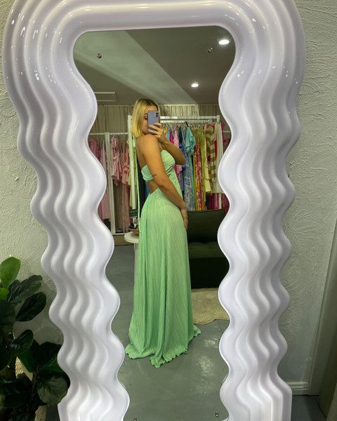 Dress Hire Adelaide, Dress Hire Australia, Dress Rental Adelaide, Dress Rental Australia, Formal Gown Hire, Dress Hire Melbourne, Dress Hire Sydney, Green Dress Hire, Blue Dress Hire, Love Shack Fancy Hire, Pastel Dress Hire, Revolve Dress Hire, Wedding Guest Hire