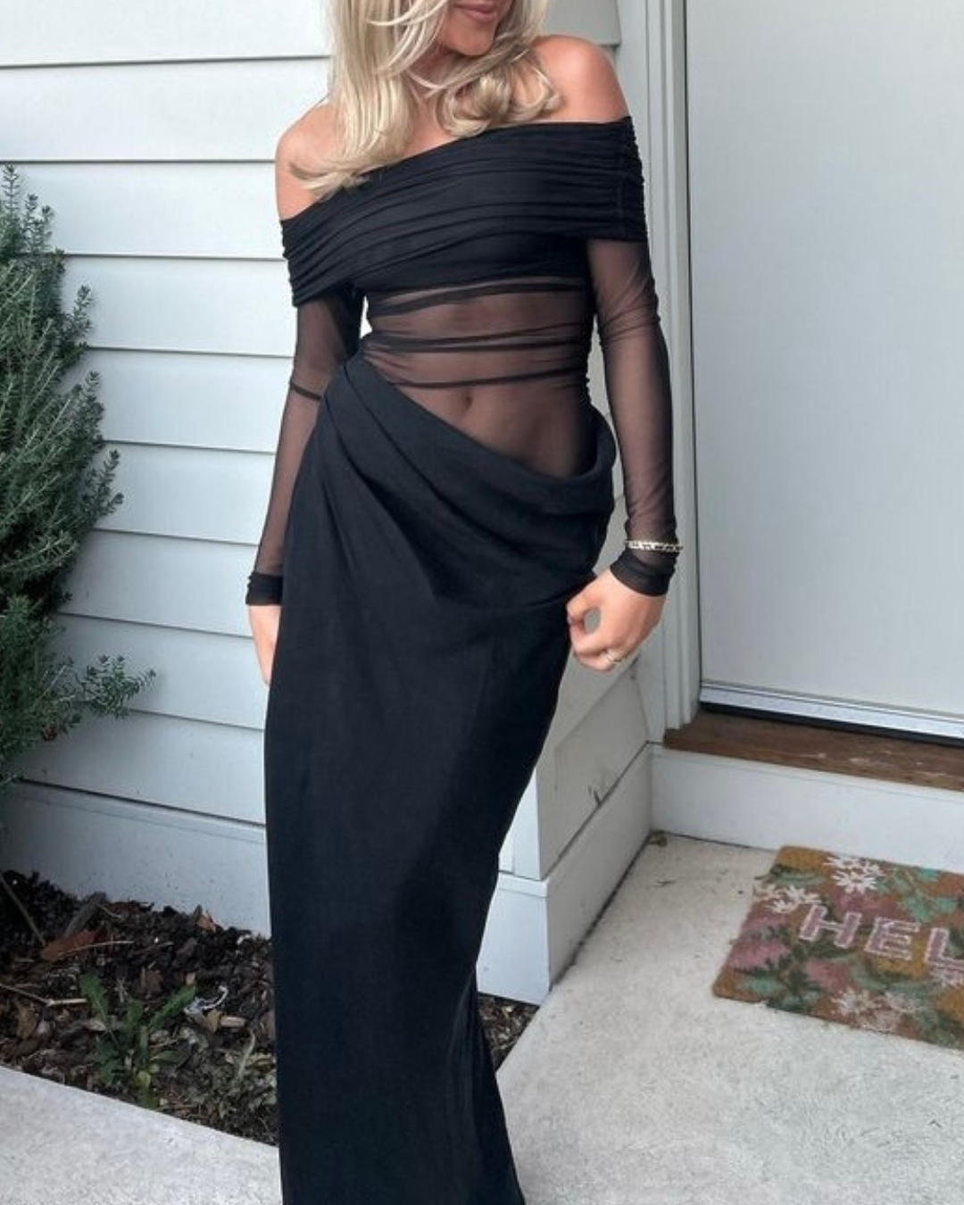 Benni Yasmin Off-Shoulder Maxi Dress Black WMIYHire Benni Yasmin Off-Shoulder Maxi Dress Black WMIYHire