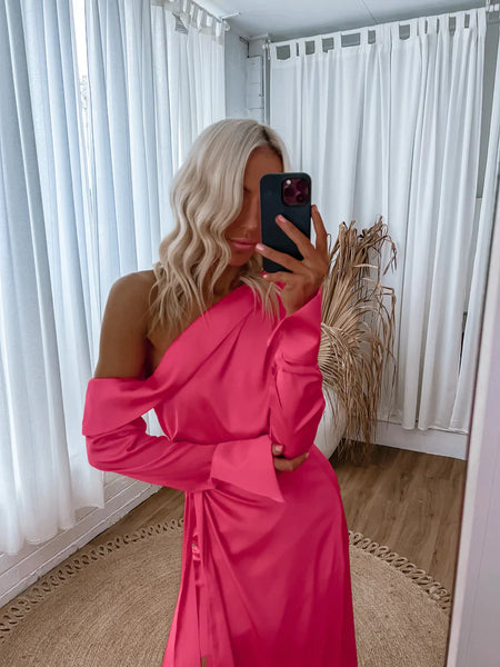 BUY: Mirror Mirror Yoselin Dress Pink