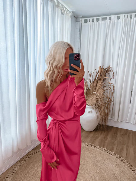 BUY: Mirror Mirror Yoselin Dress Pink